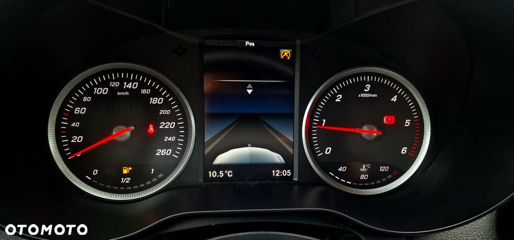 Mercedes-Benz Klasa C 200 (BlueTEC) d Avantgarde - 29