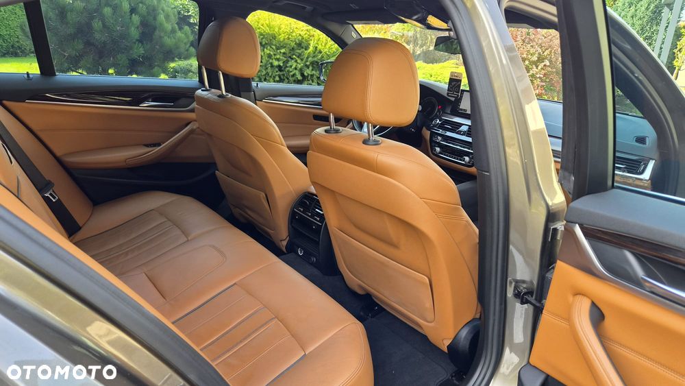 BMW Seria 5 - 35