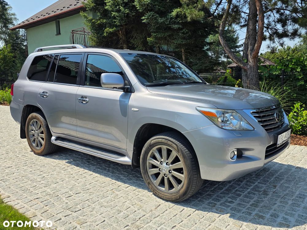 Lexus LX - 3