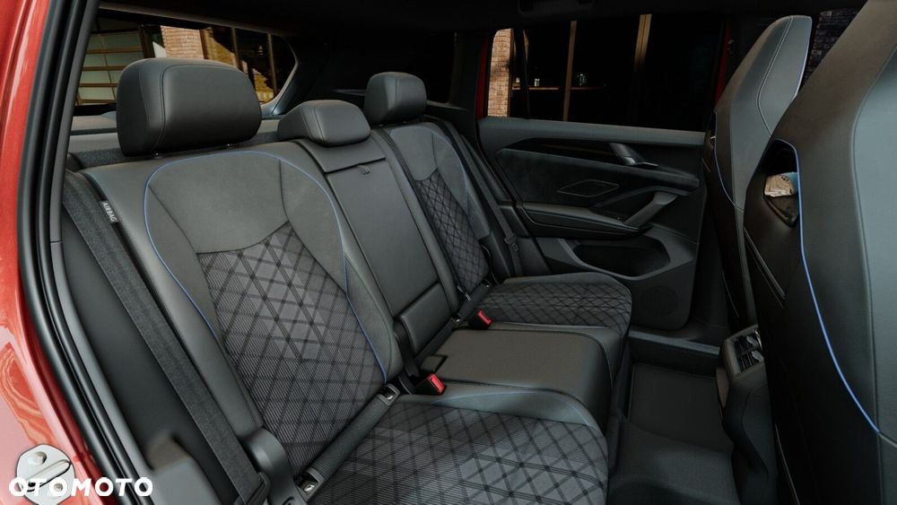 Volkswagen Tiguan - 12