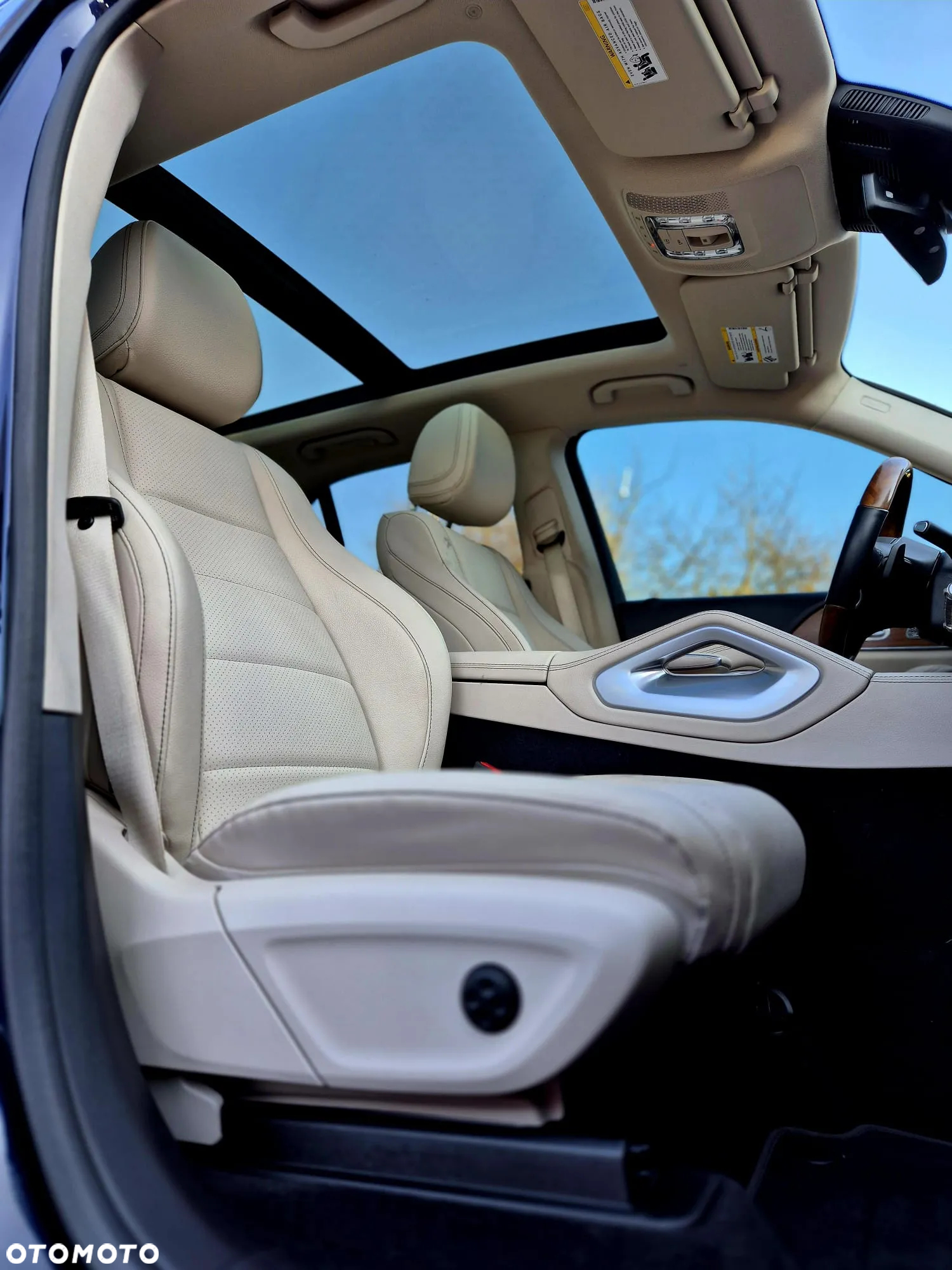Mercedes-Benz GLE - 23