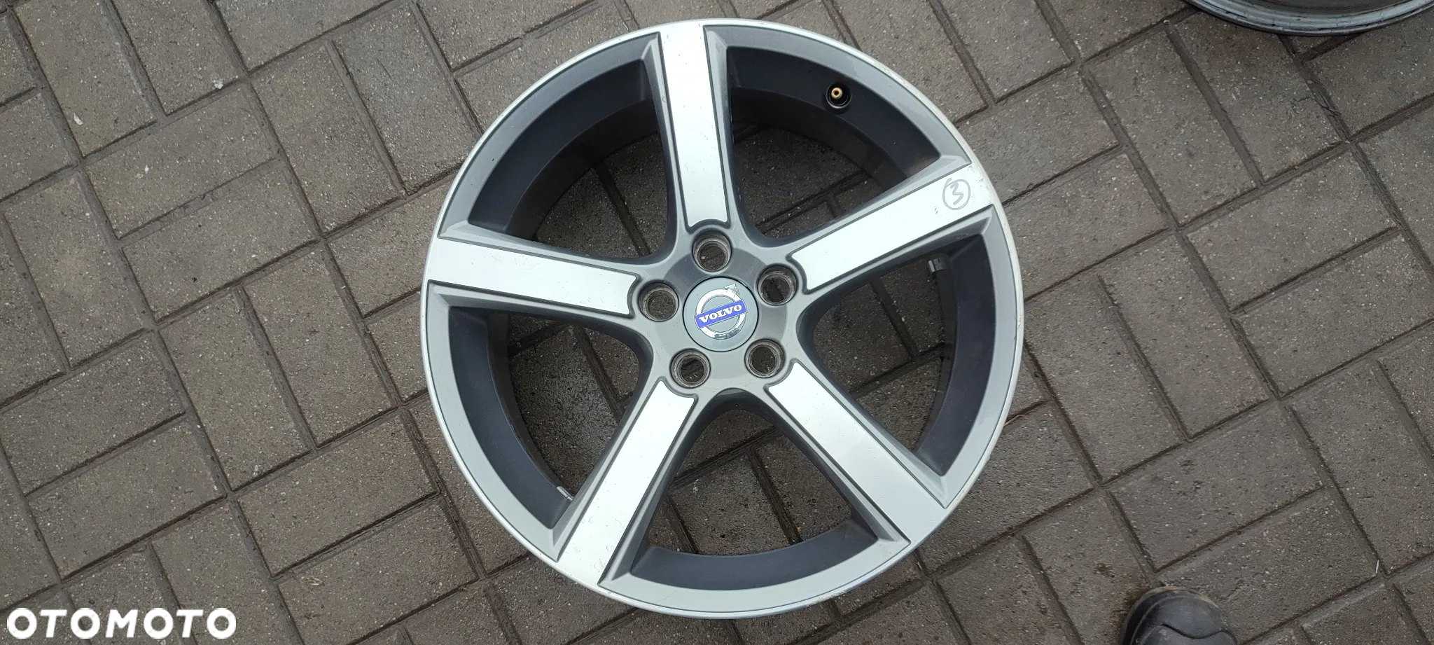 FELGI ALUMINIOWE 31290414DCLG 5x108 8Jx18 CALI ET 45 VOLVO V70 C70 BORBET KOMPLET 4 SZTUKI - 4