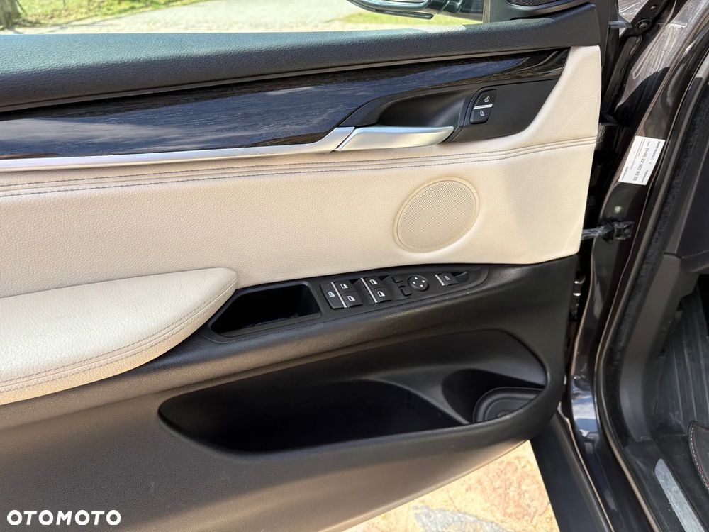 BMW X5 xDrive30d - 12