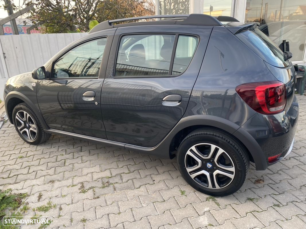 Dacia Sandero - 5