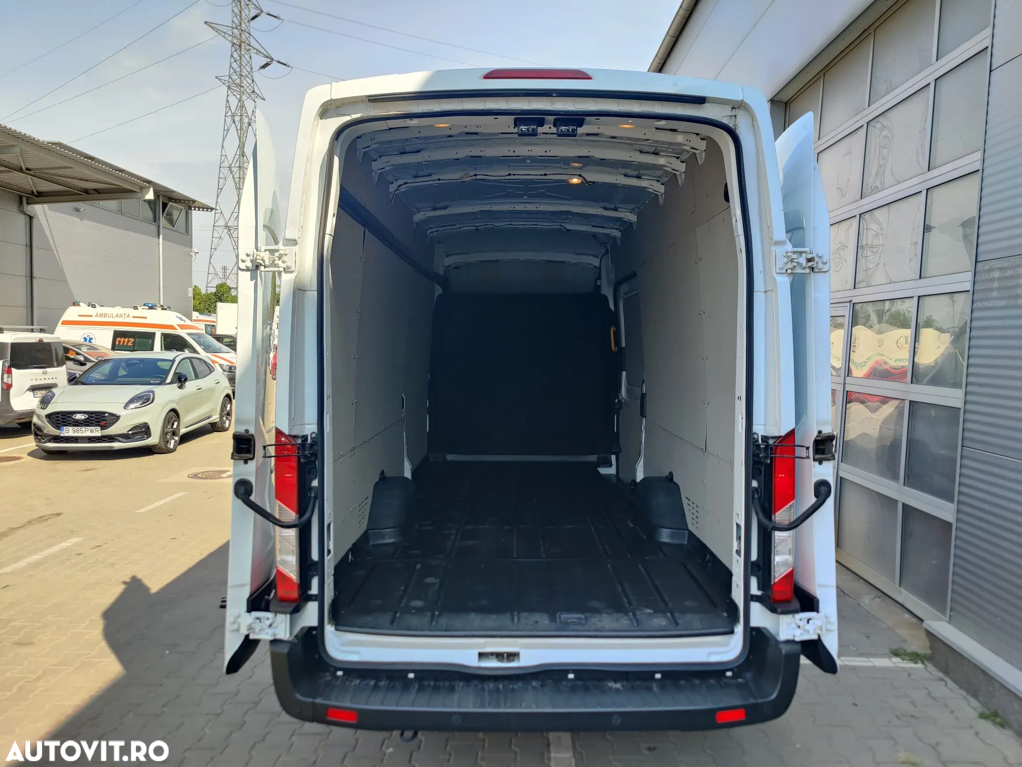 Ford Transit 350 2.0 EcoBlue 130 CP L4 DCIV RWD Trend - 6