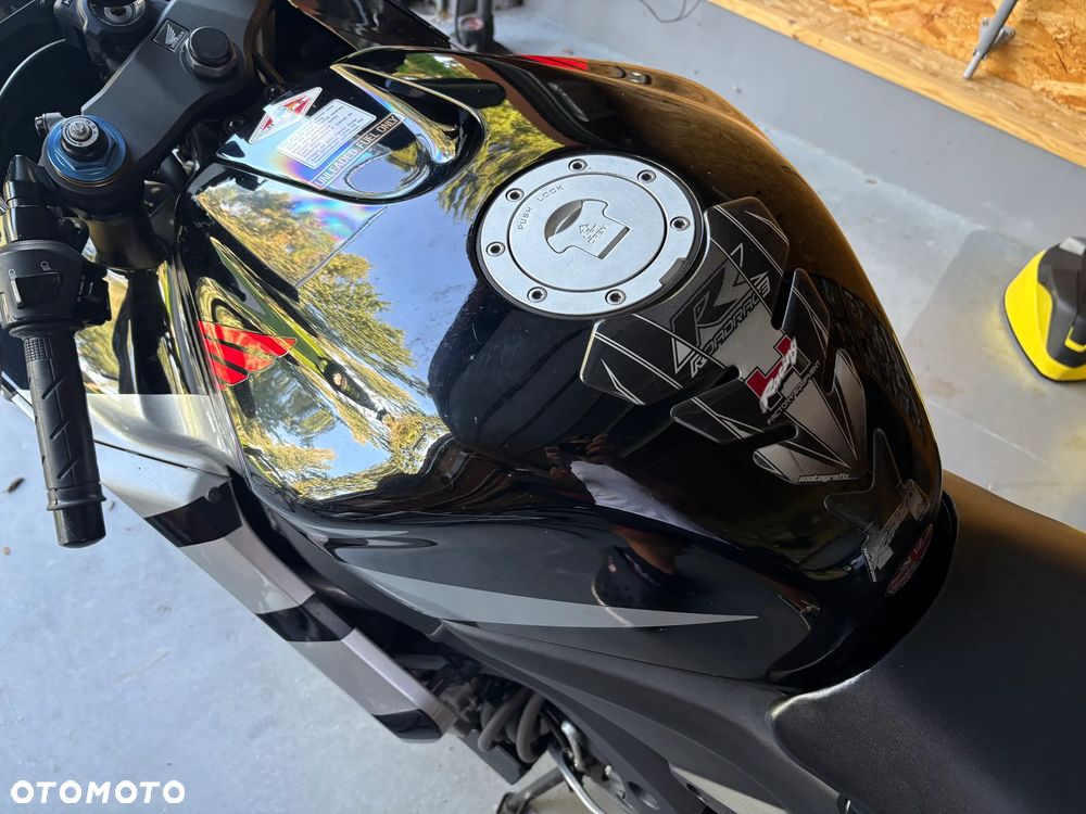 Honda CBR - 9