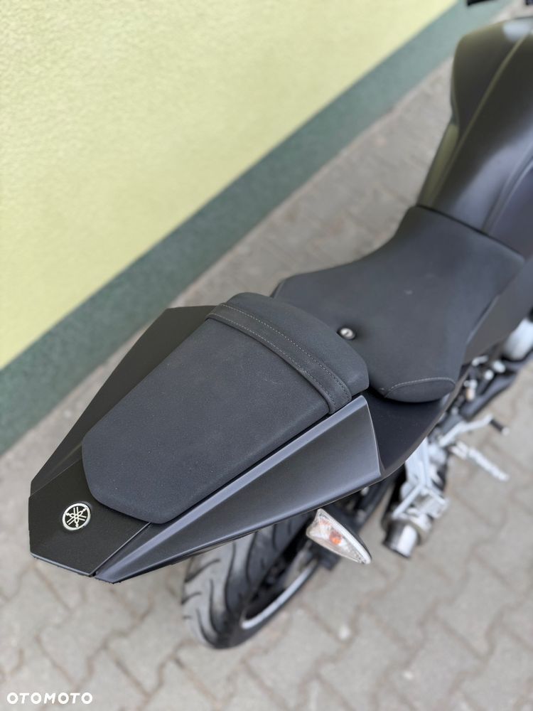 Yamaha YZF - 12