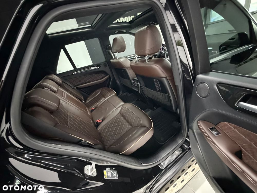 Mercedes-Benz ML 350 BlueTec 4-Matic - 6