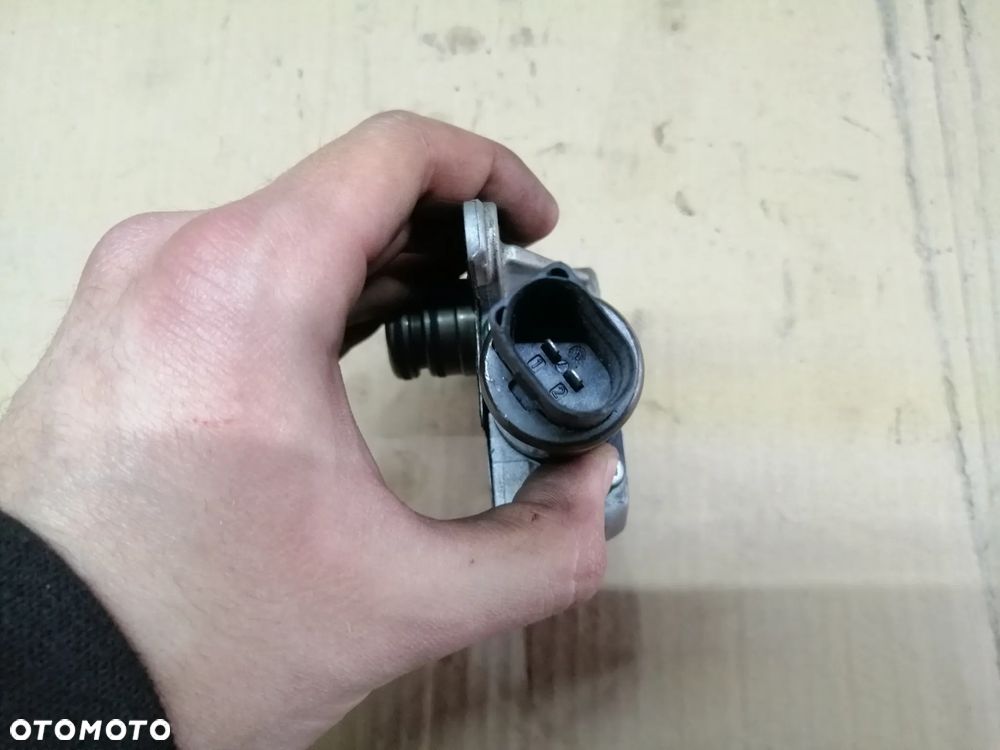 Audi A4 B6 B7 2.0 ALT wariator nastawnik faz rozrządu 06B103741E - 5