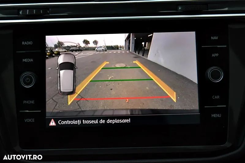 Volkswagen Tiguan 2.0 TDI 4Mot DSG Highline - 9