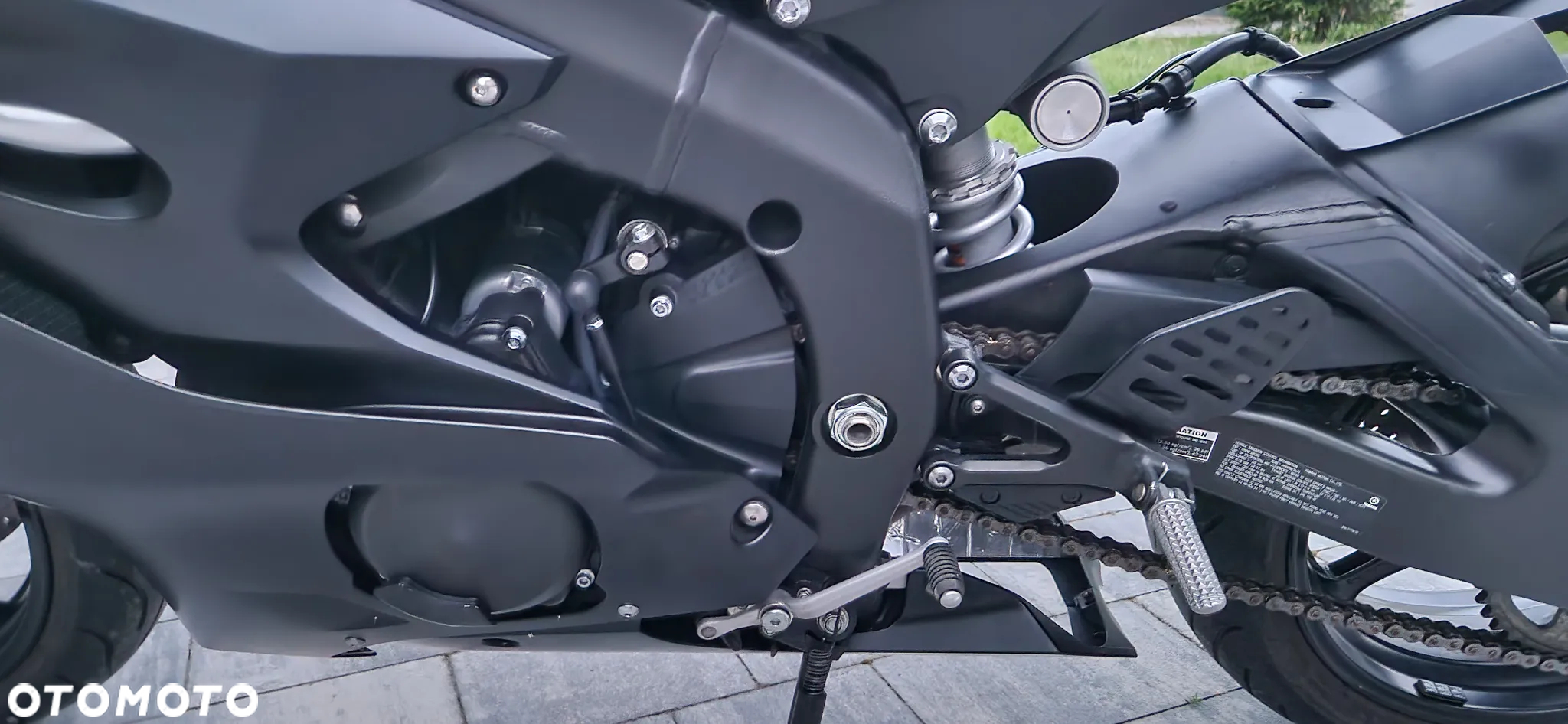 Yamaha R6 - 5