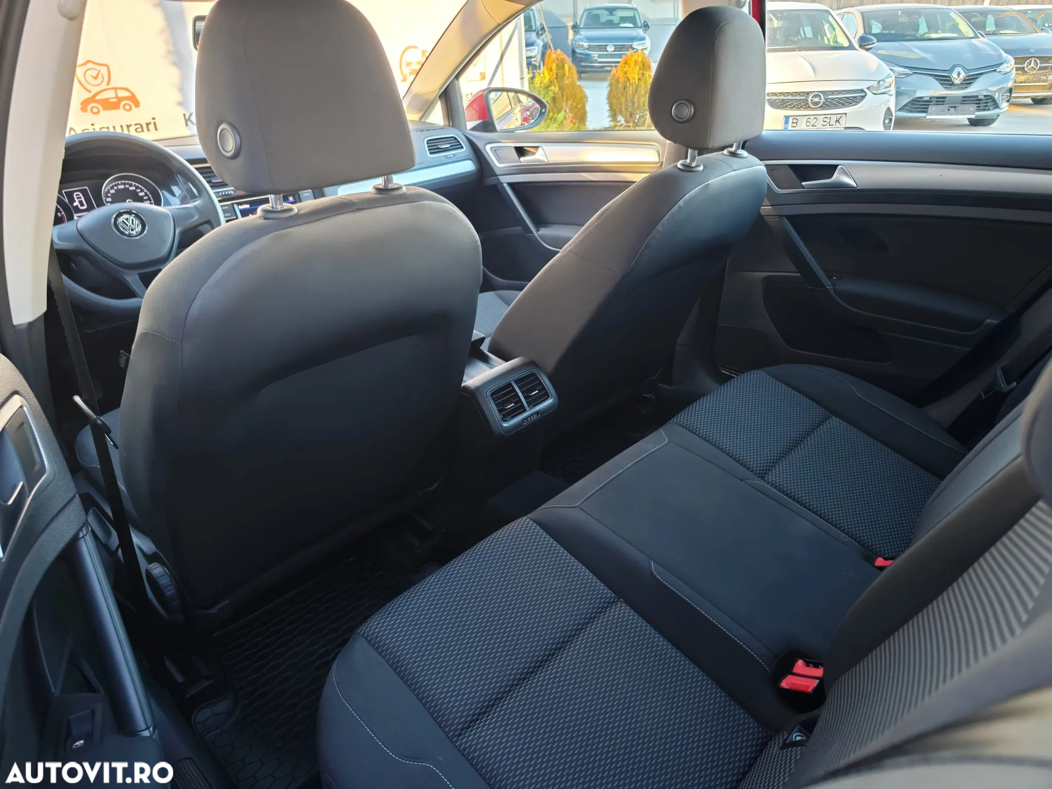 Volkswagen Golf - 13