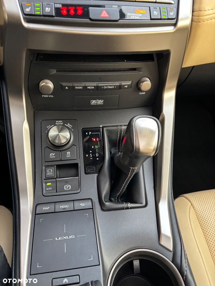 Lexus NX 300h Omotenashi AWD - 10