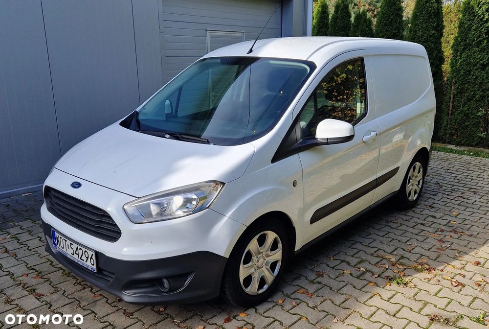 Ford Transit Courier - 1