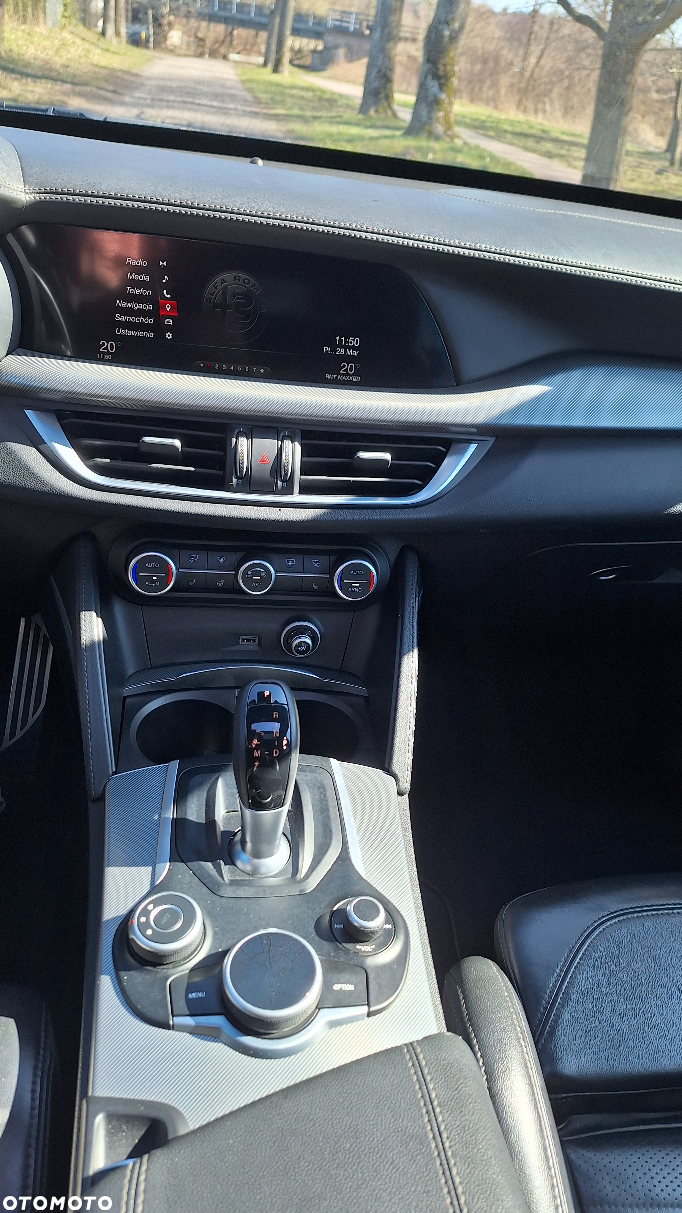 Alfa Romeo Stelvio 2.0 Turbo 16V AT8-Q4 Veloce Ti - 14