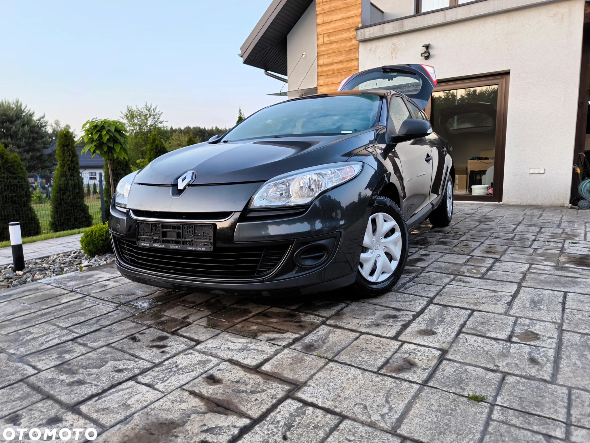 Renault Megane 1.6 16V 100 Expression - 1