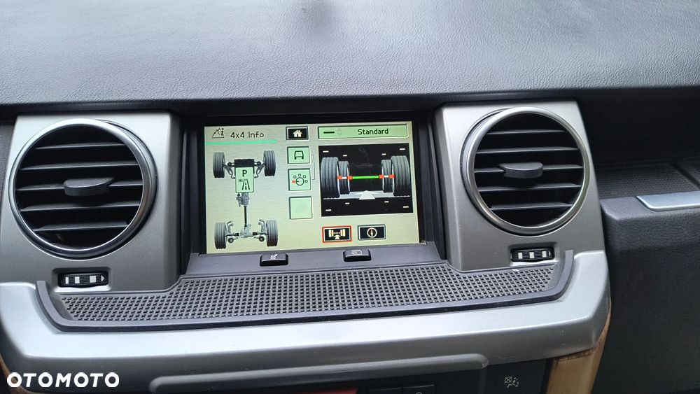 Land Rover Discovery 2.7D V6 HSE - 11