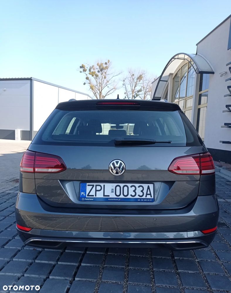 Volkswagen Golf - 11