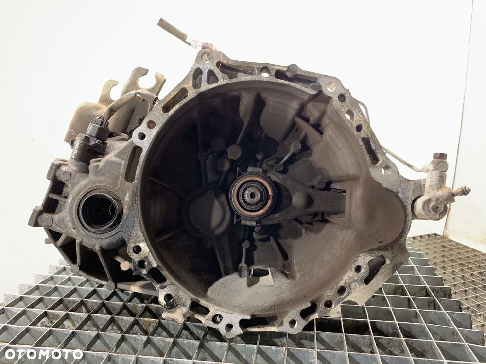 SKRZYNIA BIEGÓW - 449.00 PLN - TOYOTA YARIS (_P1_) 1999 - 2005 1.4 D-4D (NLP10_) 55 kW [75 KM] olej - 1