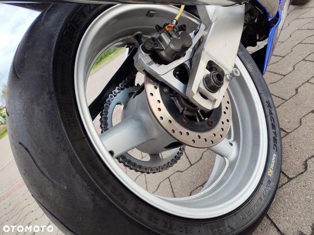 Yamaha YZF - 17