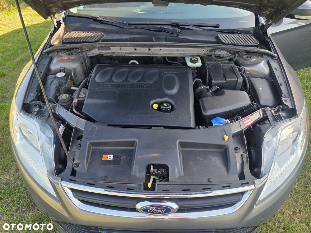 Ford Mondeo 2.0 TDCi Trend - 13