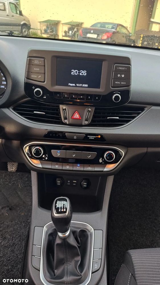 Hyundai i30 1.4 Classic + - 18