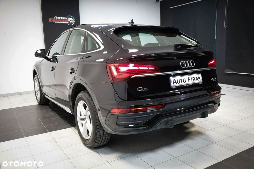 Audi Q5 Sportback - 9