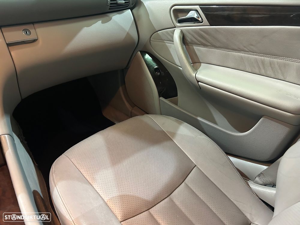 Mercedes-Benz C 180 K Elegance Aut. - 11