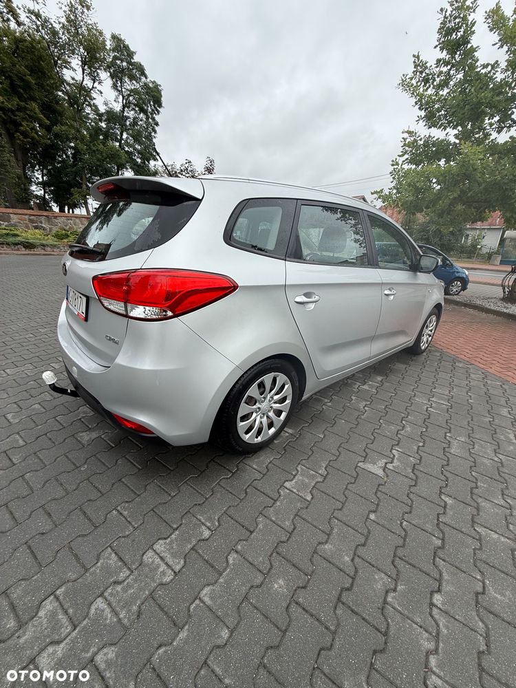 Kia Carens 1.7 CRDi 115 Dream Team Edition - 13