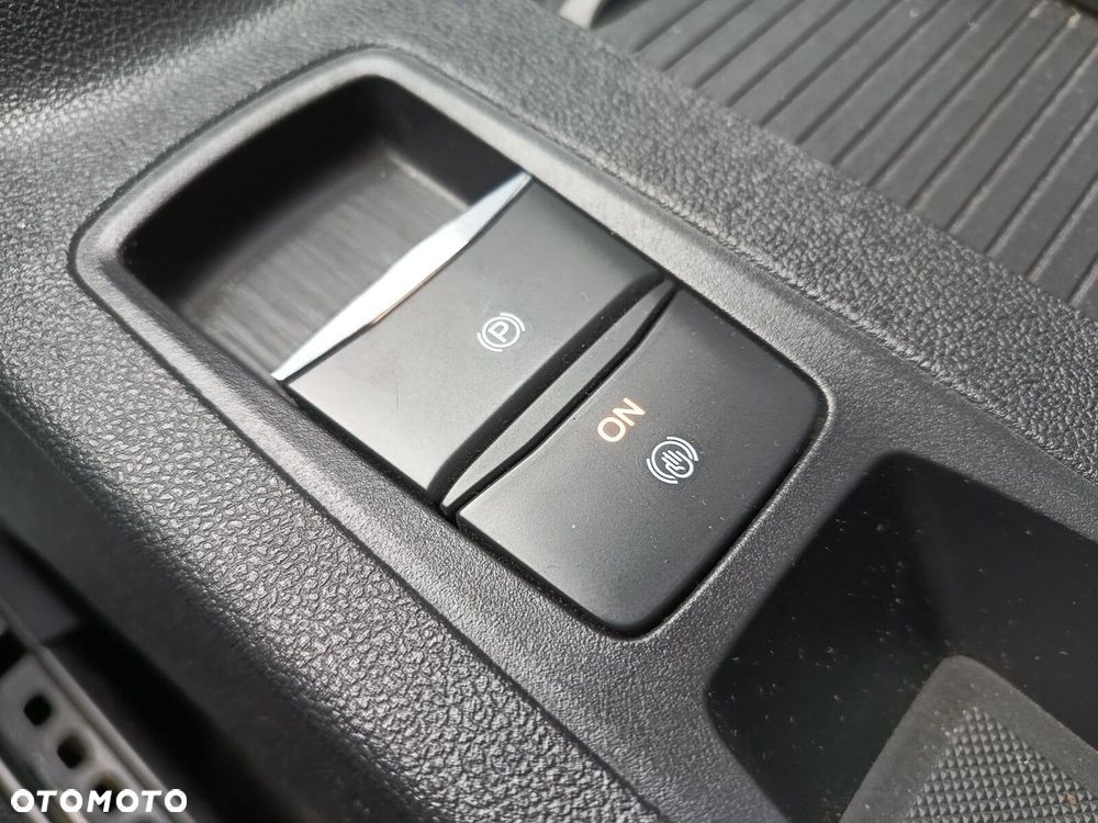 Ford Kuga 1.5 EcoBoost FWD Titanium - 30