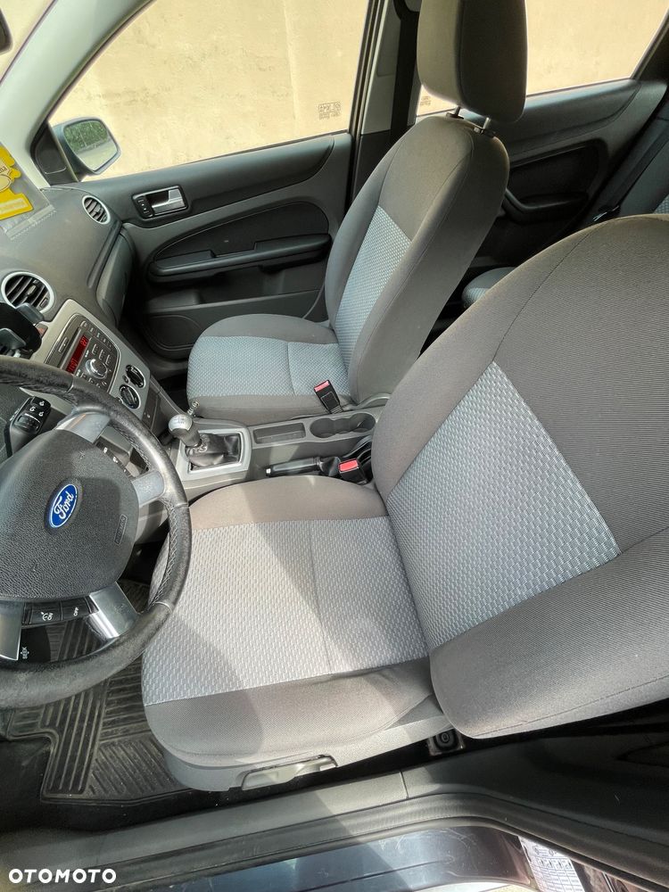 Ford Focus - 13