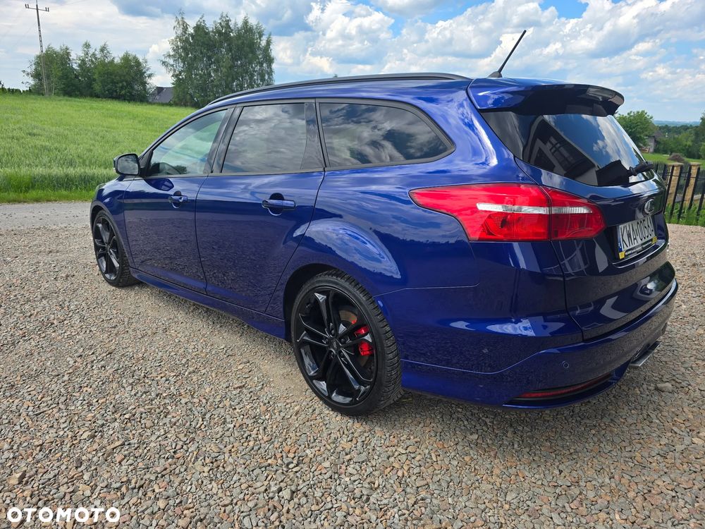 Ford Focus - 4