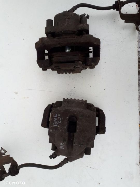 Zacisk Hamulcowy Przedni  Prawy ,Lewy BMW E90 2.0 B 2.0 D 57/24/300 - 1