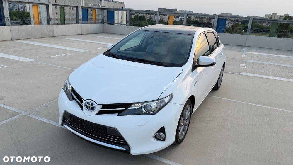 Toyota Auris 1.8 HSD Prestige NAVI - 1