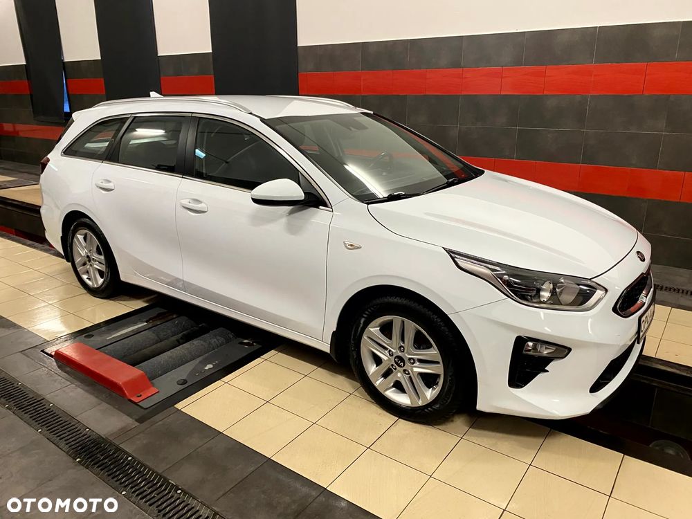 Kia Ceed 1.5 T-GDI DCT7 OPF Platinum Edition - 5