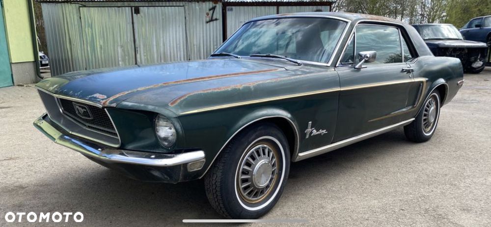 Ford Mustang - 1