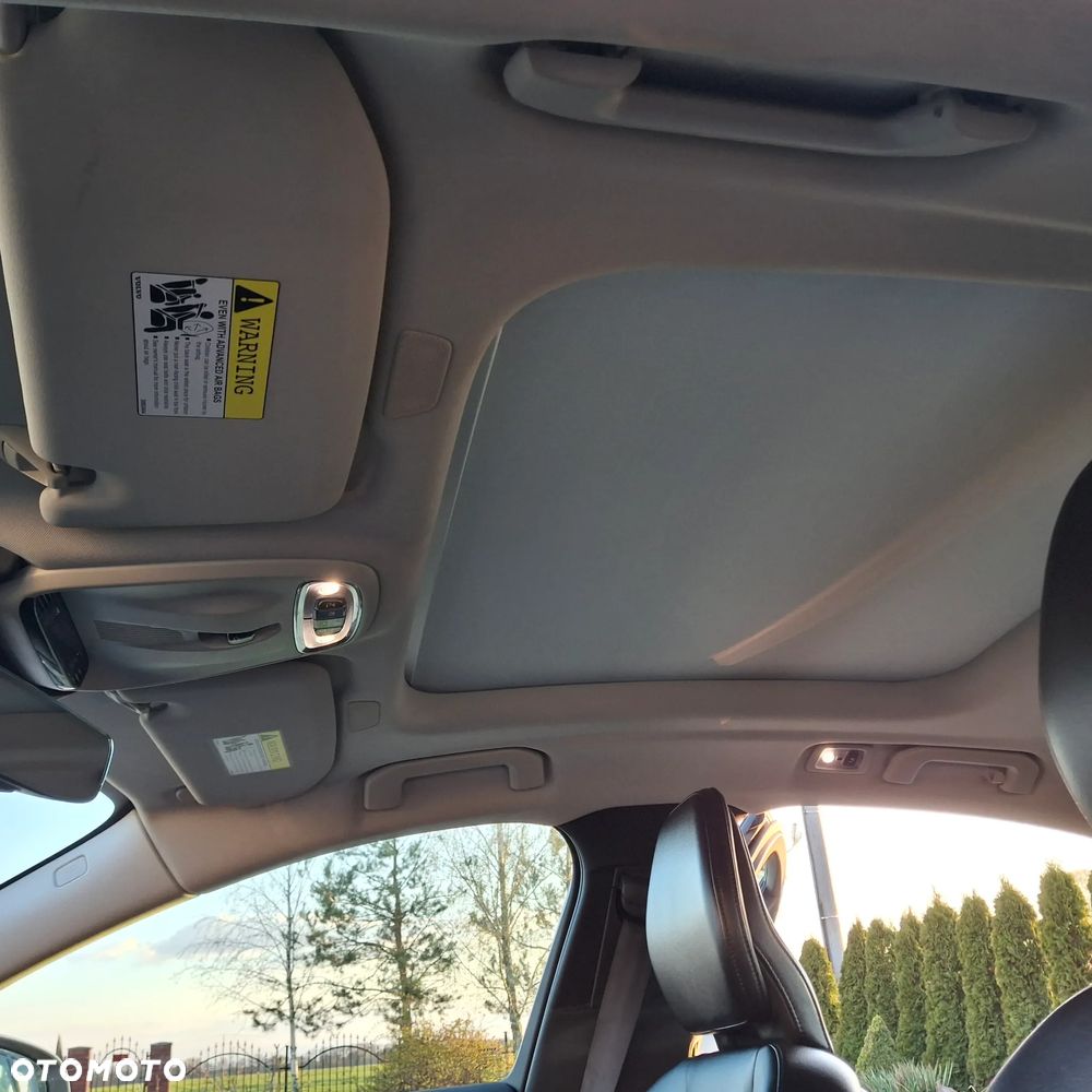 Volvo S60 T6 AWD Momentum Pro - 16