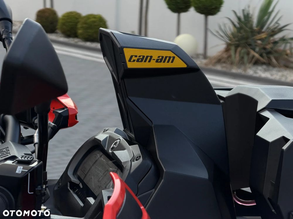 Can-Am Outlander - 29