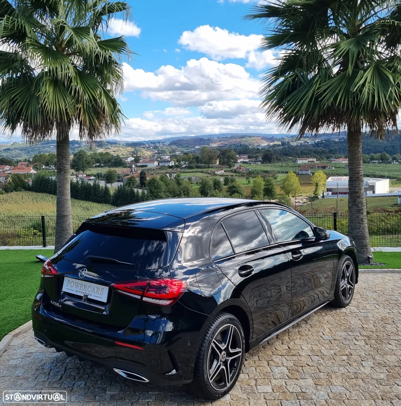 Mercedes-Benz A 250 e AMG Line - 11