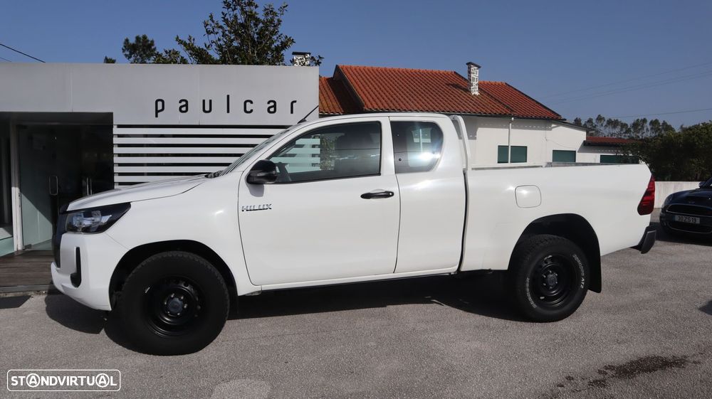 Toyota Hilux - 3