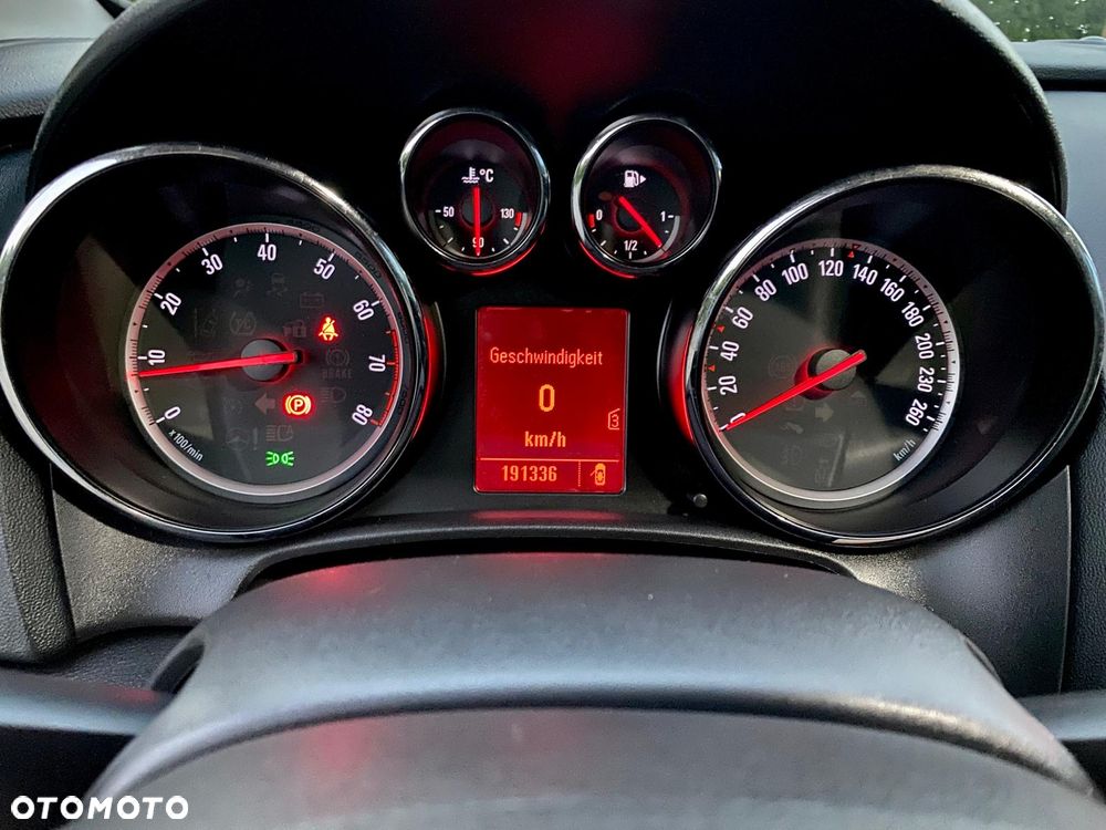 Opel Astra 1.4 Turbo Edition - 11
