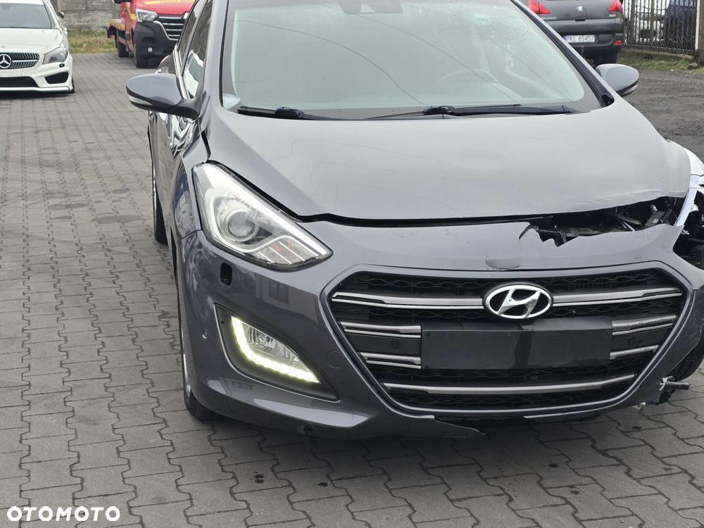 Hyundai i30 1.6 CRDI DCT Premium - 7