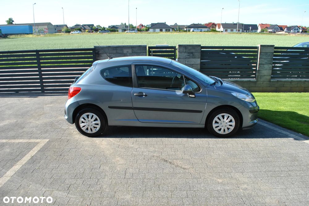 Peugeot 207 1.4 16V Trendy - 17