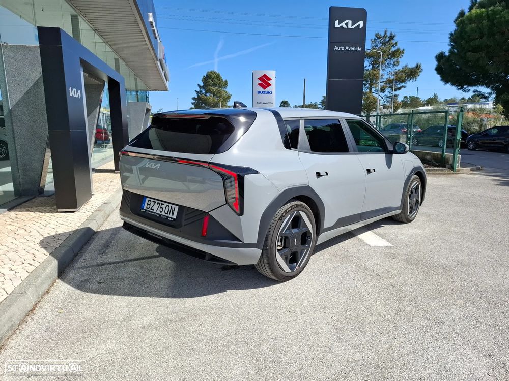 Kia EV4 81.4 kWh Tech - 8