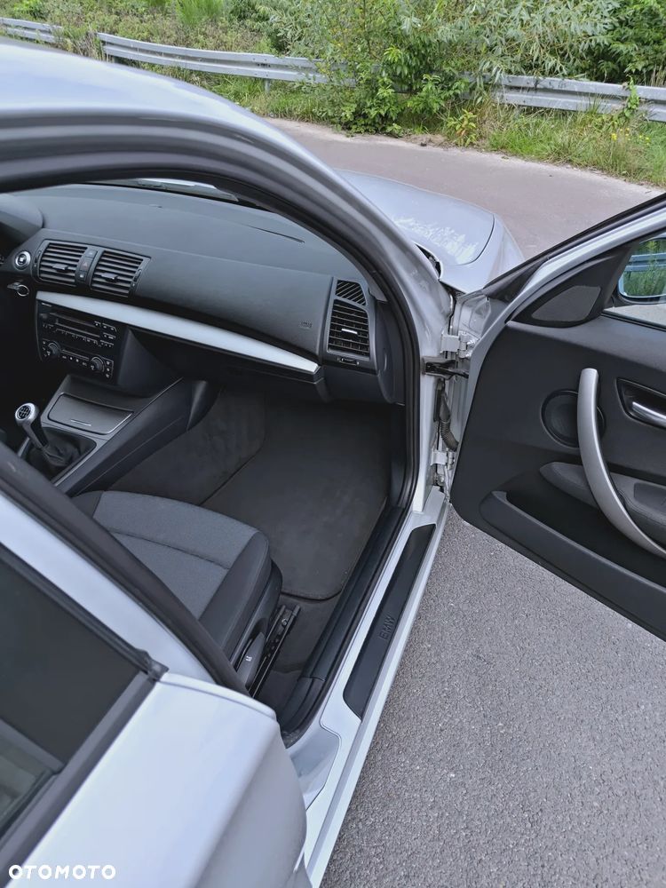 BMW Seria 1 - 17