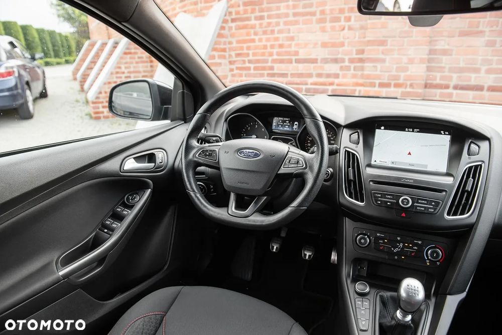 Ford Focus 1.5 EcoBlue Start-Stopp-System ST-LINE X - 27