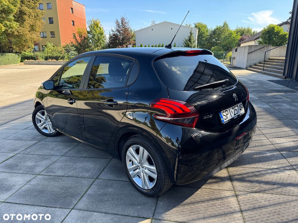 Peugeot 208 PureTech 82 Start & Stop Allure - 17