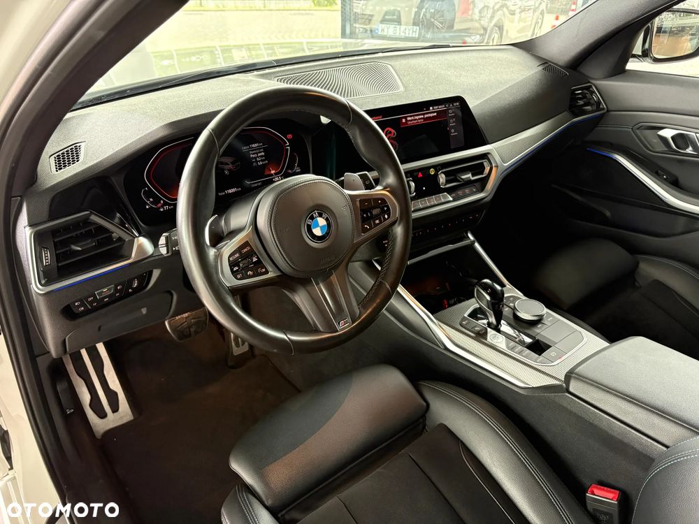 BMW Seria 3 330i xDrive M Sport sport - 17