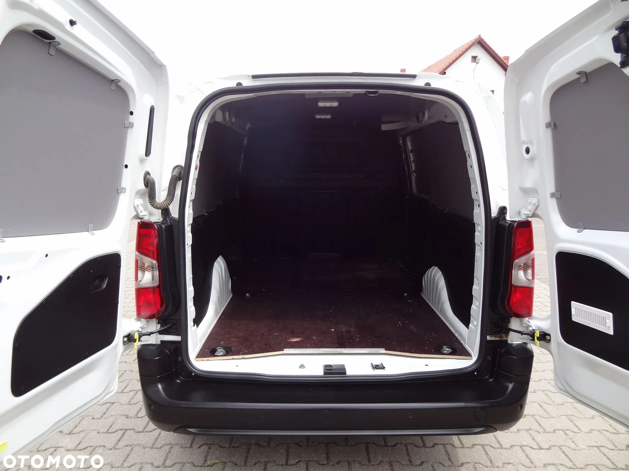 Peugeot Partner LONG Full Opcja Pakiet Terenowy! - 11
