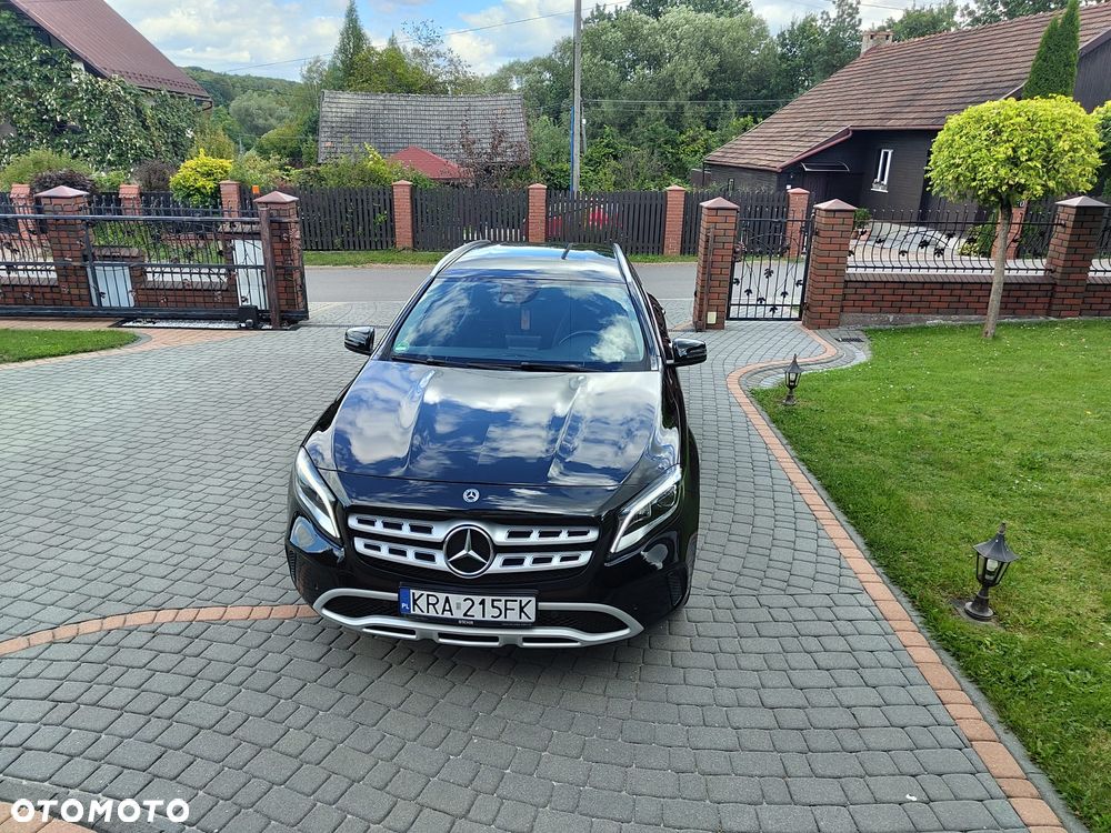 Mercedes-Benz GLA 250 7G-DCT Peak Edition - 16